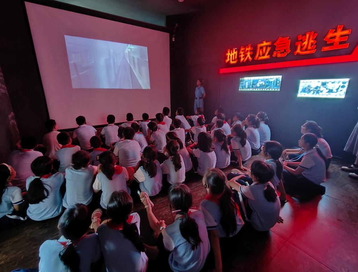 ���F��(y��ng)�������w�